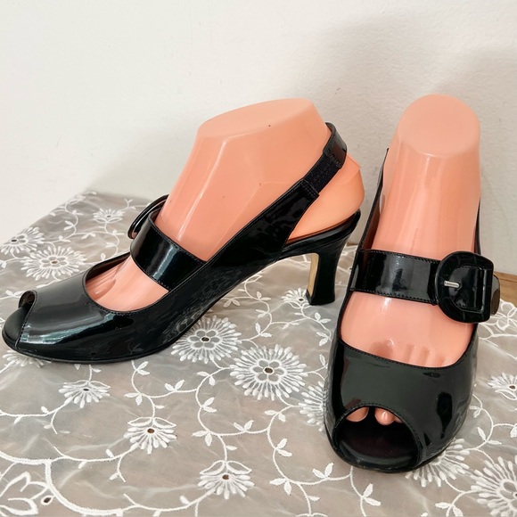 Anyi Lu Black Patent Leather Tulip Slingback Heels Career Corpcore Chic - Picture 2 of 11